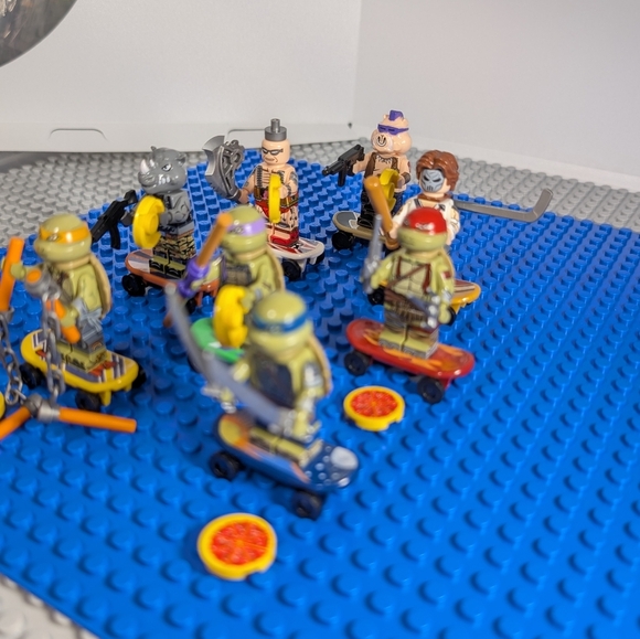 8 MINIFIGURES- Teenage Mutant Ninja Turtles Building Block Toy Lego Compatible - Picture 2 of 9
